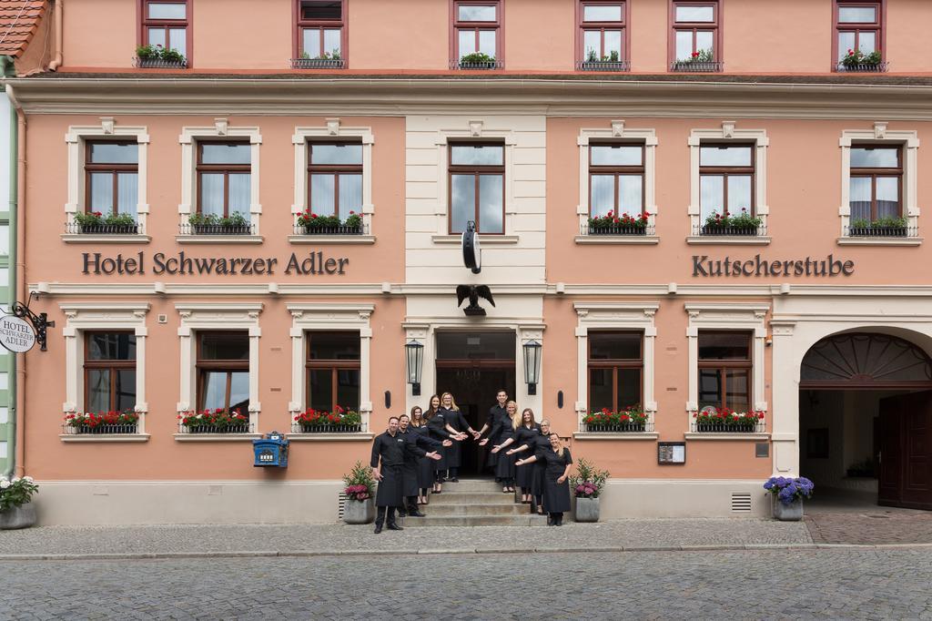 Hotel Schwarzer Adler Tangermuende Exterior photo