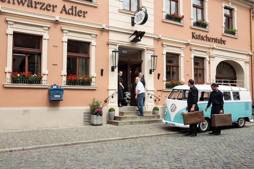 Hotel Schwarzer Adler Tangermuende Exterior photo